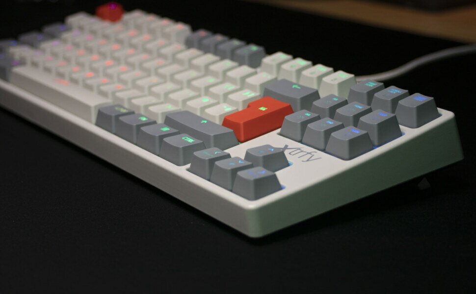 Xtrfy K4 TKL Retro Mechanical Keyboard Review Side view of the K4 Keyboard